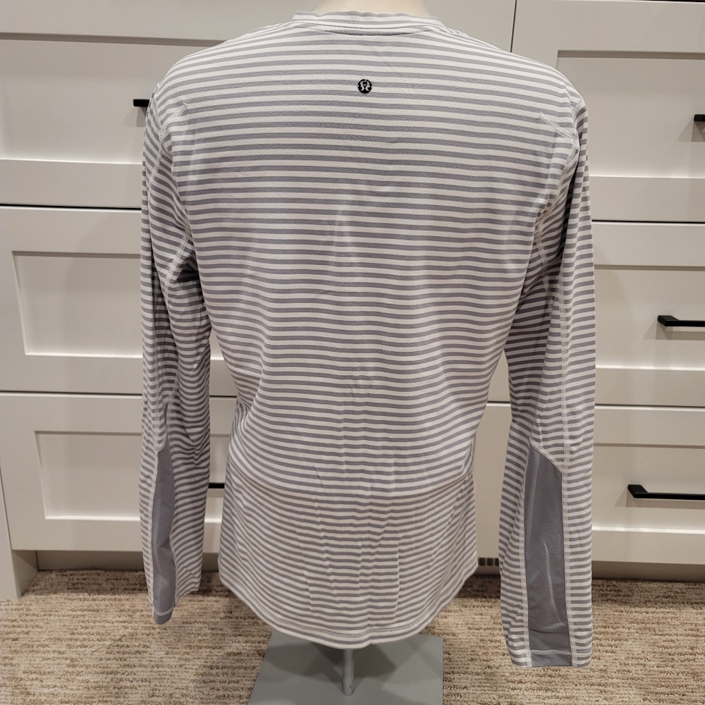 Lululemon Pullover Sweatshirt - Picture 2 of 5